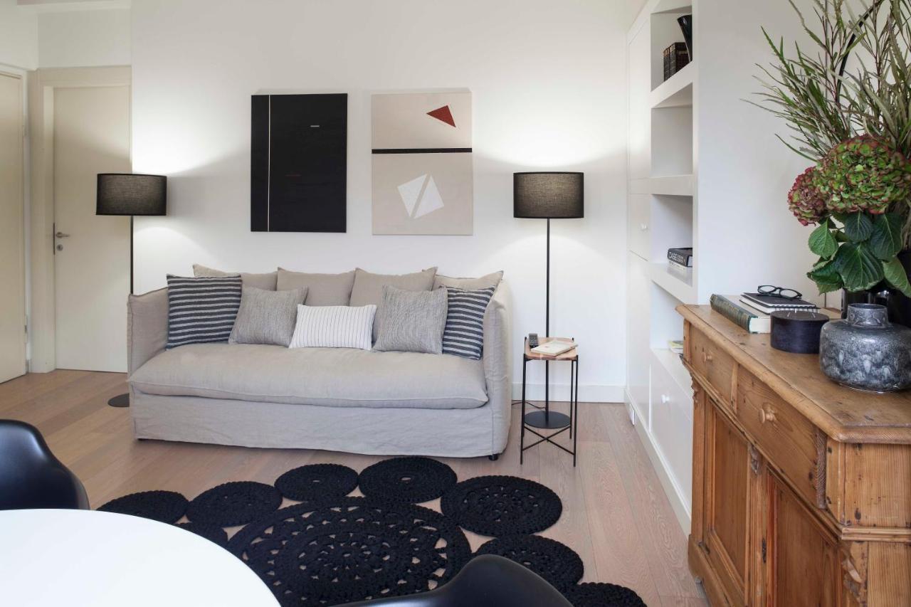 Lily Pads -Elegant Apartment- In The City Center Milano Exterior foto