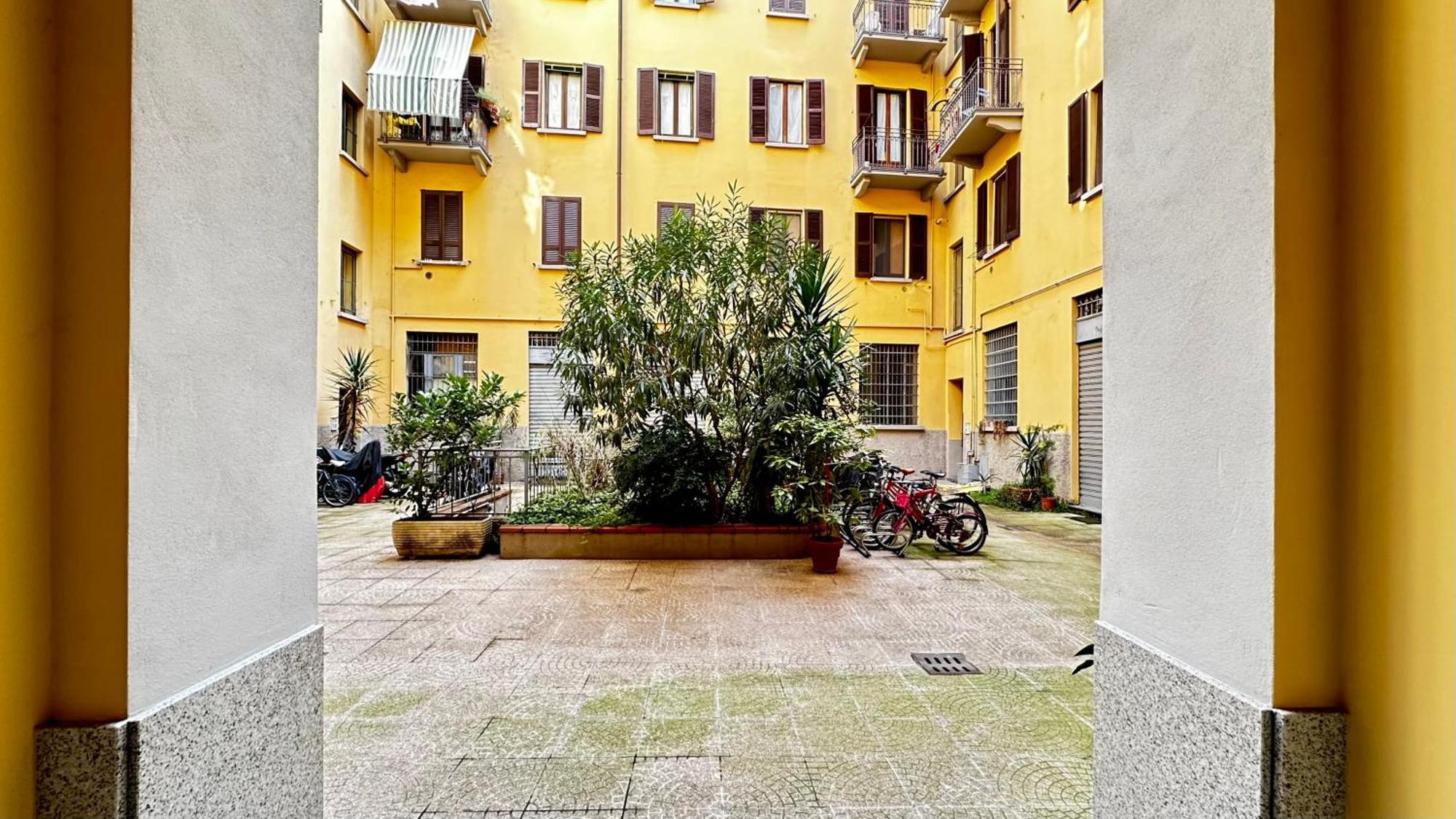 Lily Pads -Elegant Apartment- In The City Center Milano Exterior foto